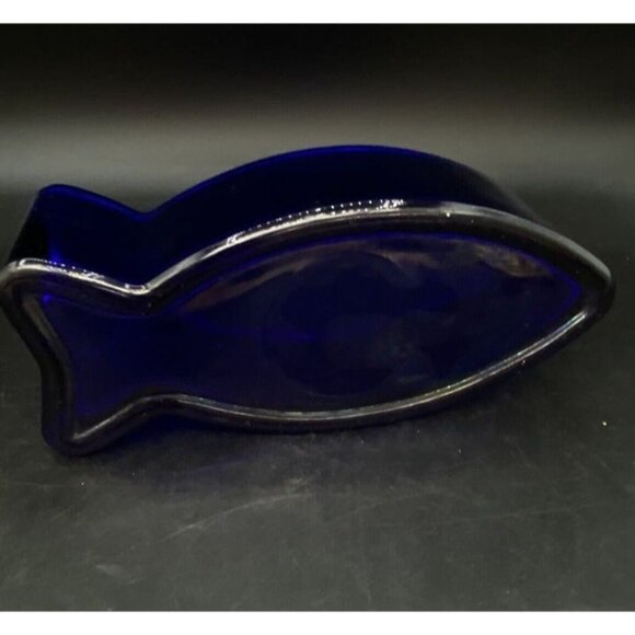 Cobalt Blue Fish 8” Serving Dish Vintage - Picture 5 of 12